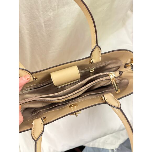 Michael Kors Gramercy Tan Debossed Logo Satchel Handbag Purse GS - Picture 5 of 6